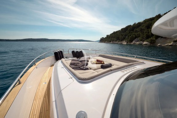Image of PRINCESS KARLA (LAGOON 60) yacht #38