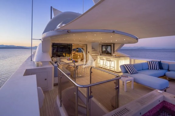 Upper deck at Night