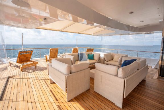 Sun deck