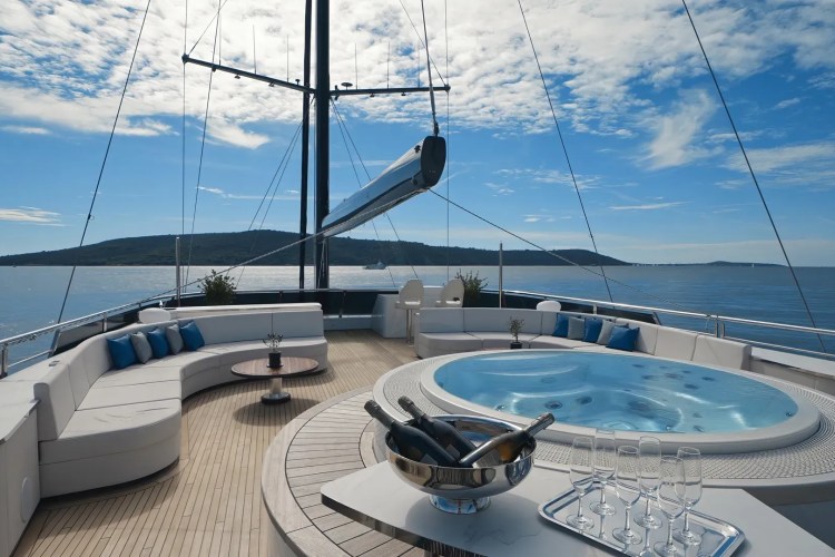 Jacuzzi