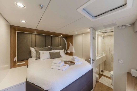 Double cabin