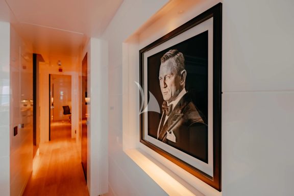 Carmen's corridor Main Deck