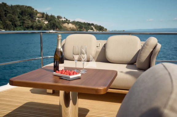 Image of PRINCESS KARLA (LAGOON 60) yacht #30