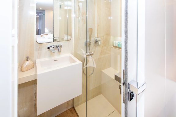 Double cabin ensuite