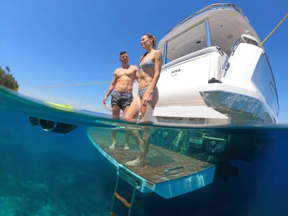 Image of VIVA yacht #9