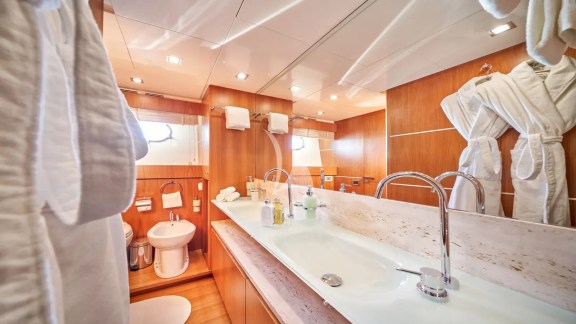 Image of KARISMA yacht #28
