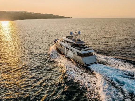 Image of KLOBUK yacht #5