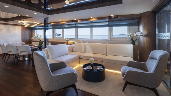 Image of BLACK SWAN yacht #42