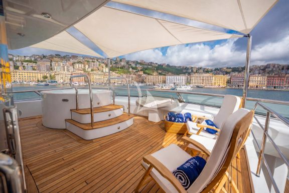 Sun deck