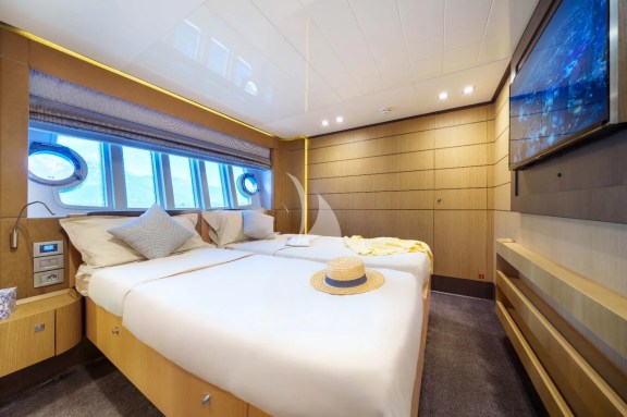 Image of IVA yacht #30