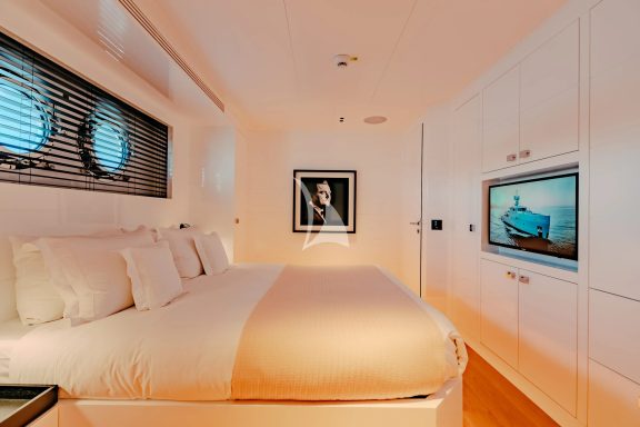 Carmen's Double Cabin