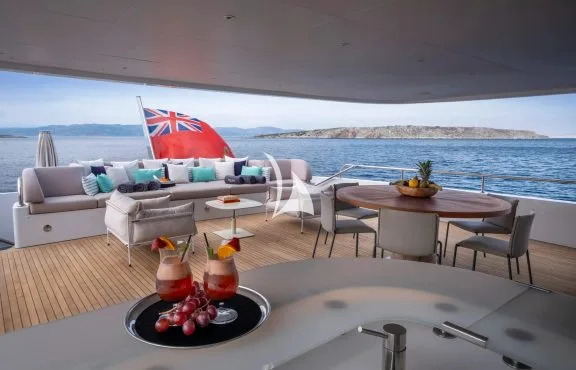 Main Deck Lounge