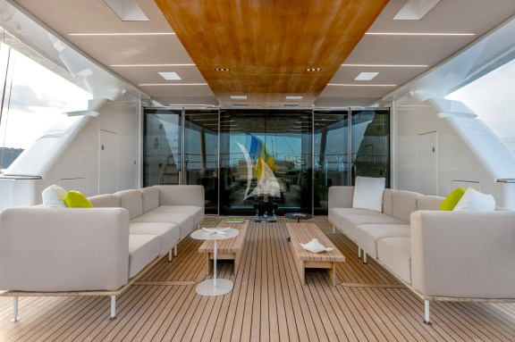 Main deck aft