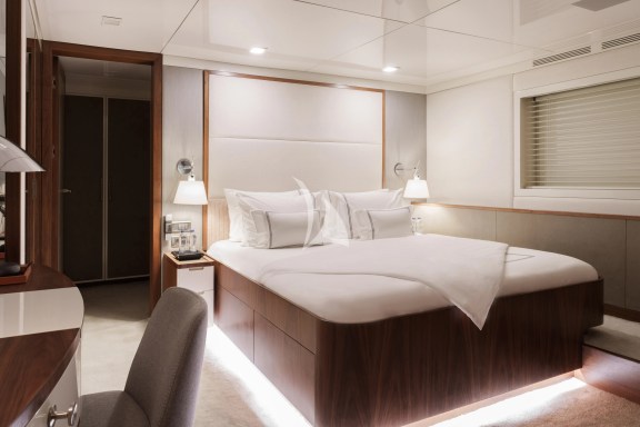 Double cabin