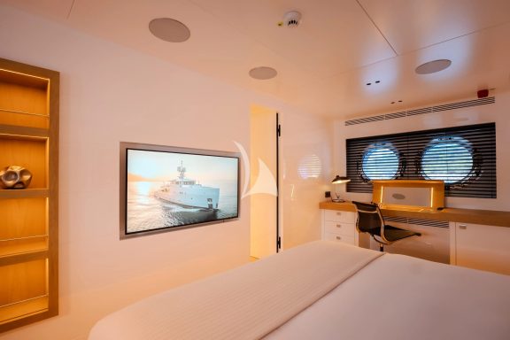 Carmen’s Master Cabin, Main Deck