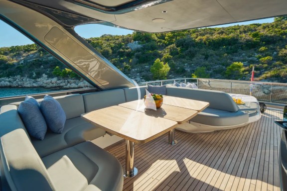 Image of ELIZABETH yacht #30