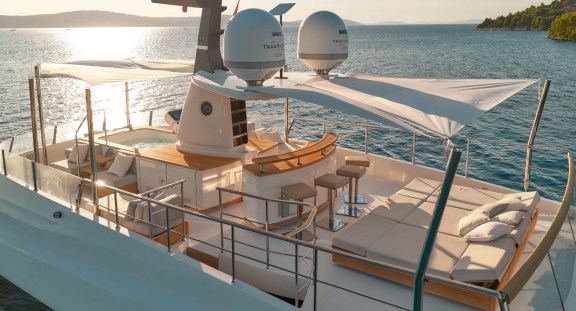 Image of ZULU 3 yacht #30