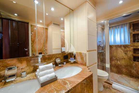 Double cabin bathroom