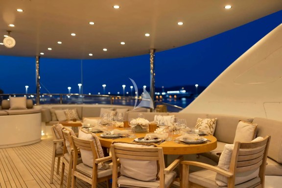 Sun Deck Dinning Table