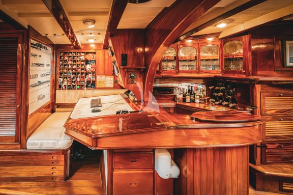 Bar & Captain's Desk