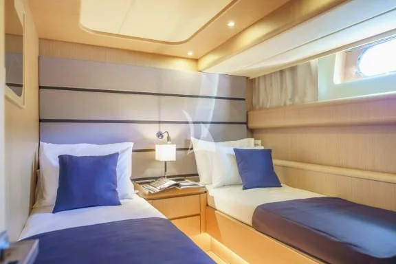 PHANTOM twin guest accommodation