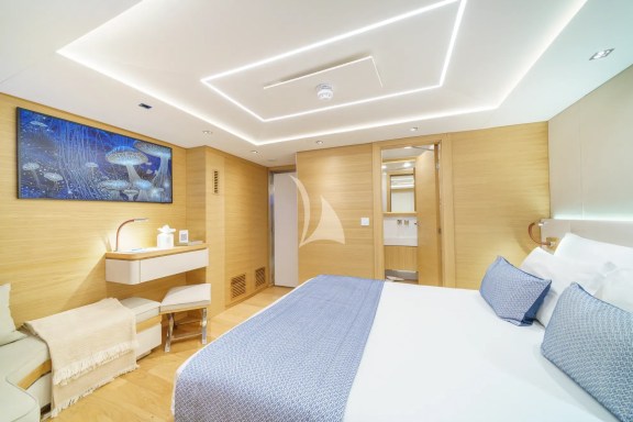 Double Cabin