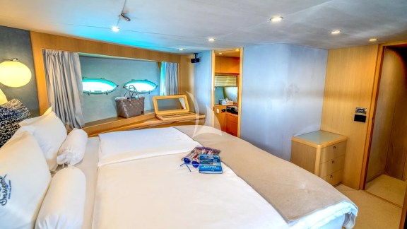 VIP cabin