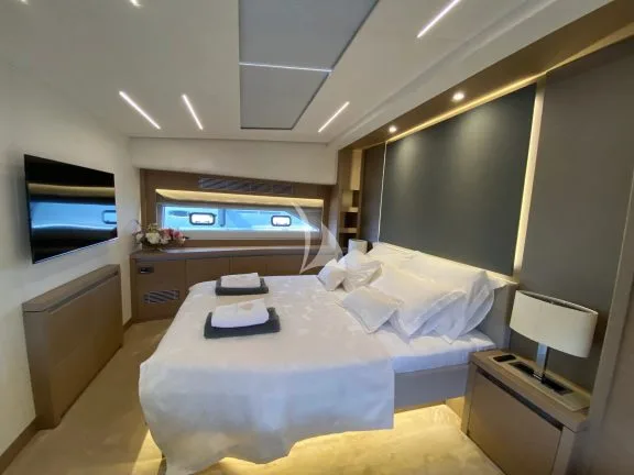 Image of BAZINGA yacht #12