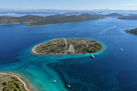 DREAM island anchor