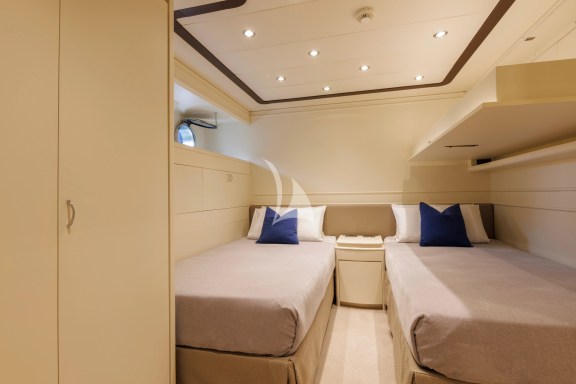 Twin cabin