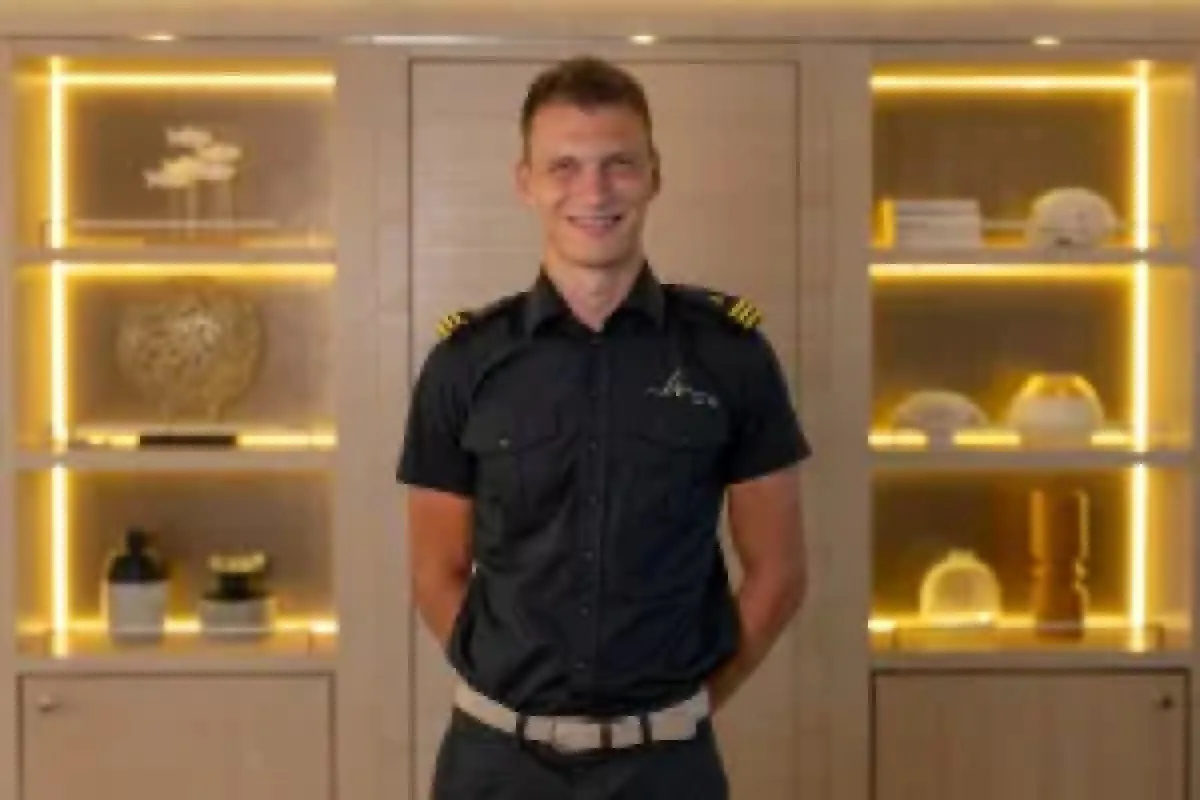 Crew Main Image