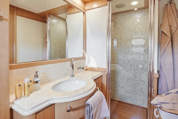 Image of FRIEND’S BOAT yacht #43