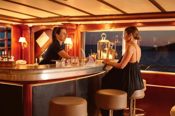 Interior bar