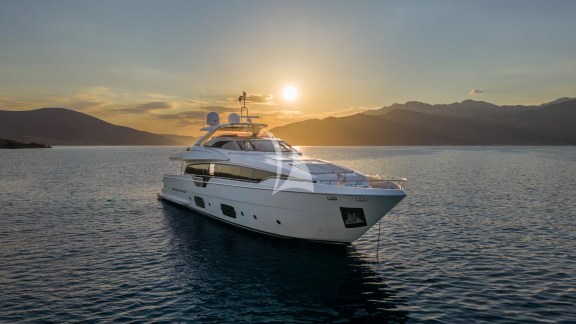 Image of IVA yacht #4