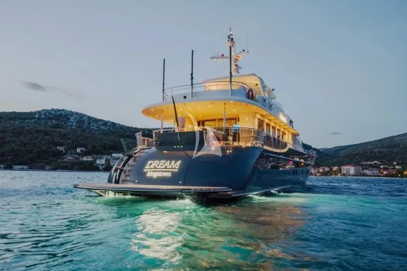 DREAM stern view