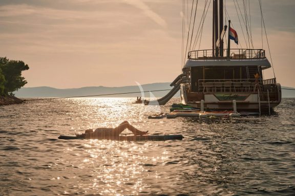 Image of ANETTA yacht #48