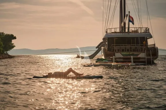 Image of ANETTA yacht #48