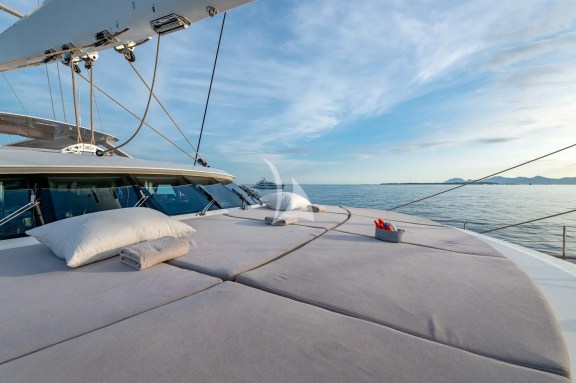 Main deck forward area sunbathing area