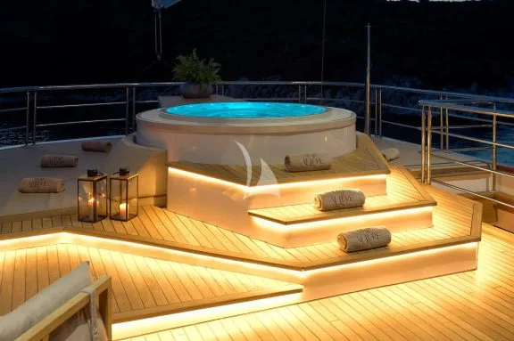 Image of MARALLURE yacht #25