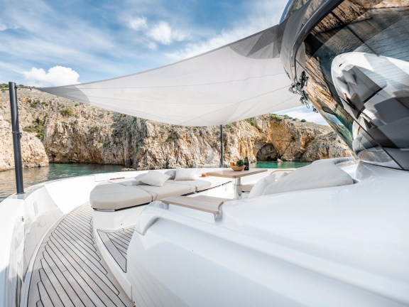 Image of KIMANI yacht #23