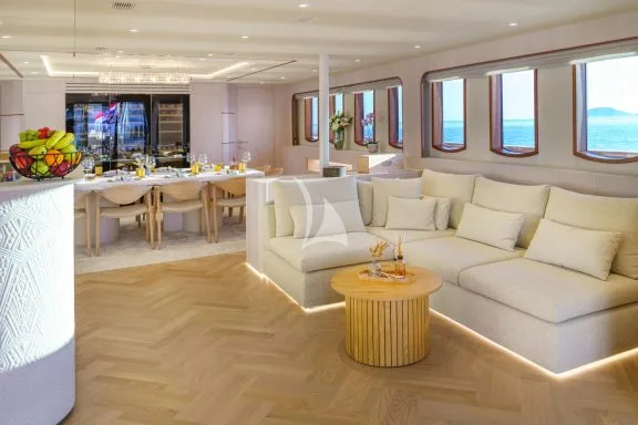 Open plan salon