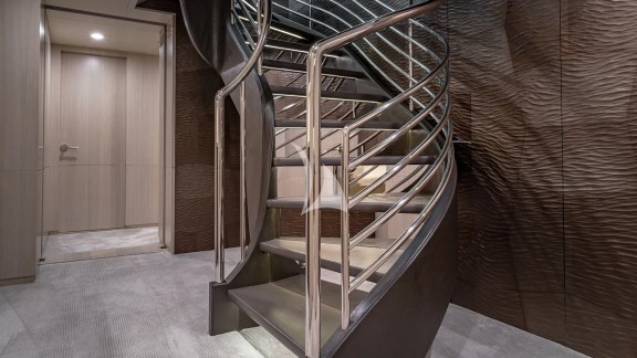 REVERIE Lower Deck Foyer
