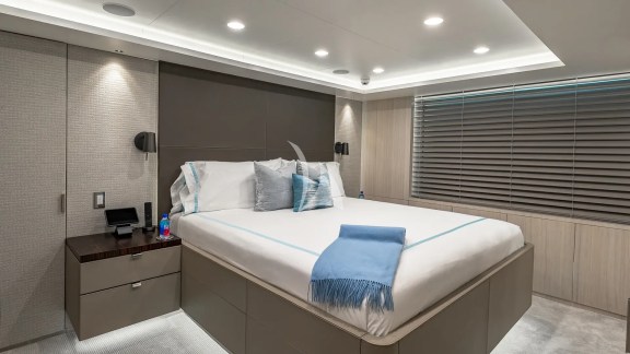 REVERIE Guest Starboard side Forward Stateroom