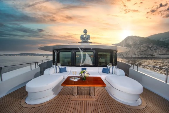 Owners Suite Portuguese Bridge