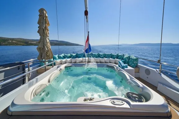 Jacuzzi