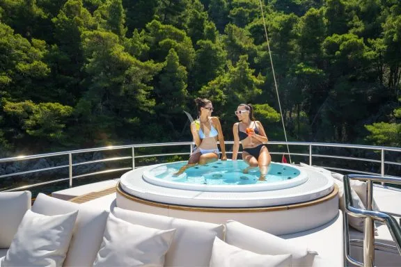Jacuzzi