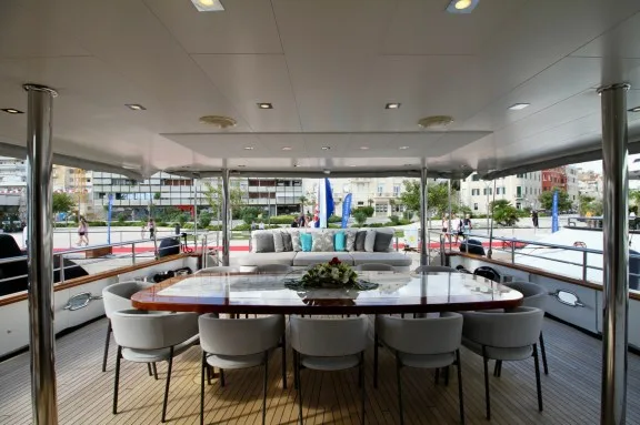 Al Fresco Dining Aftdeck Dalmatino