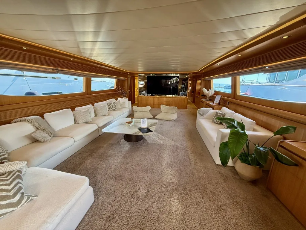 CYNTHIA, the main saloon, white sofas and the long windows