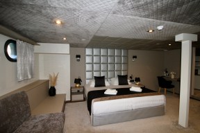 Real Yacht Image from Review