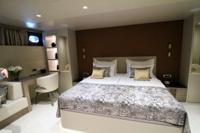 Real Yacht Image from Review